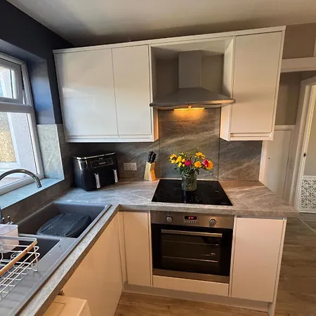 Thirlwell Gardens, River Walks, Free Parking * Carlisle (Cumbria)