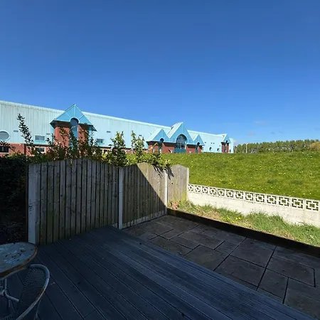 Thirlwell Gardens, River Walks, Free Parking *
