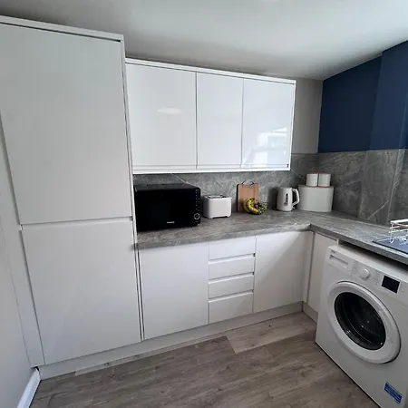 Thirlwell Gardens, River Walks, Free Parking